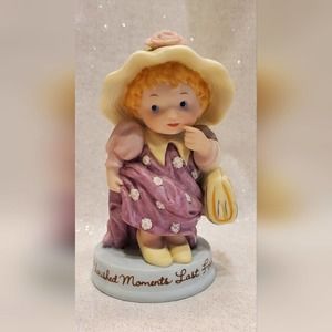 𝅺VINTAGE Avon Porcelain Figurine Cherished Moments 1983